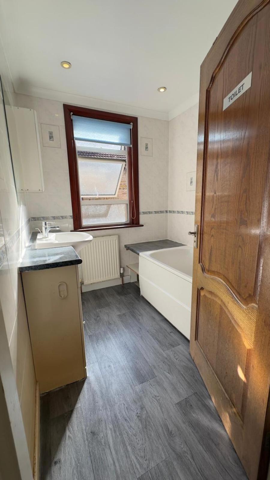 25 Minutes To Central London Rooms 35 エクステリア 写真