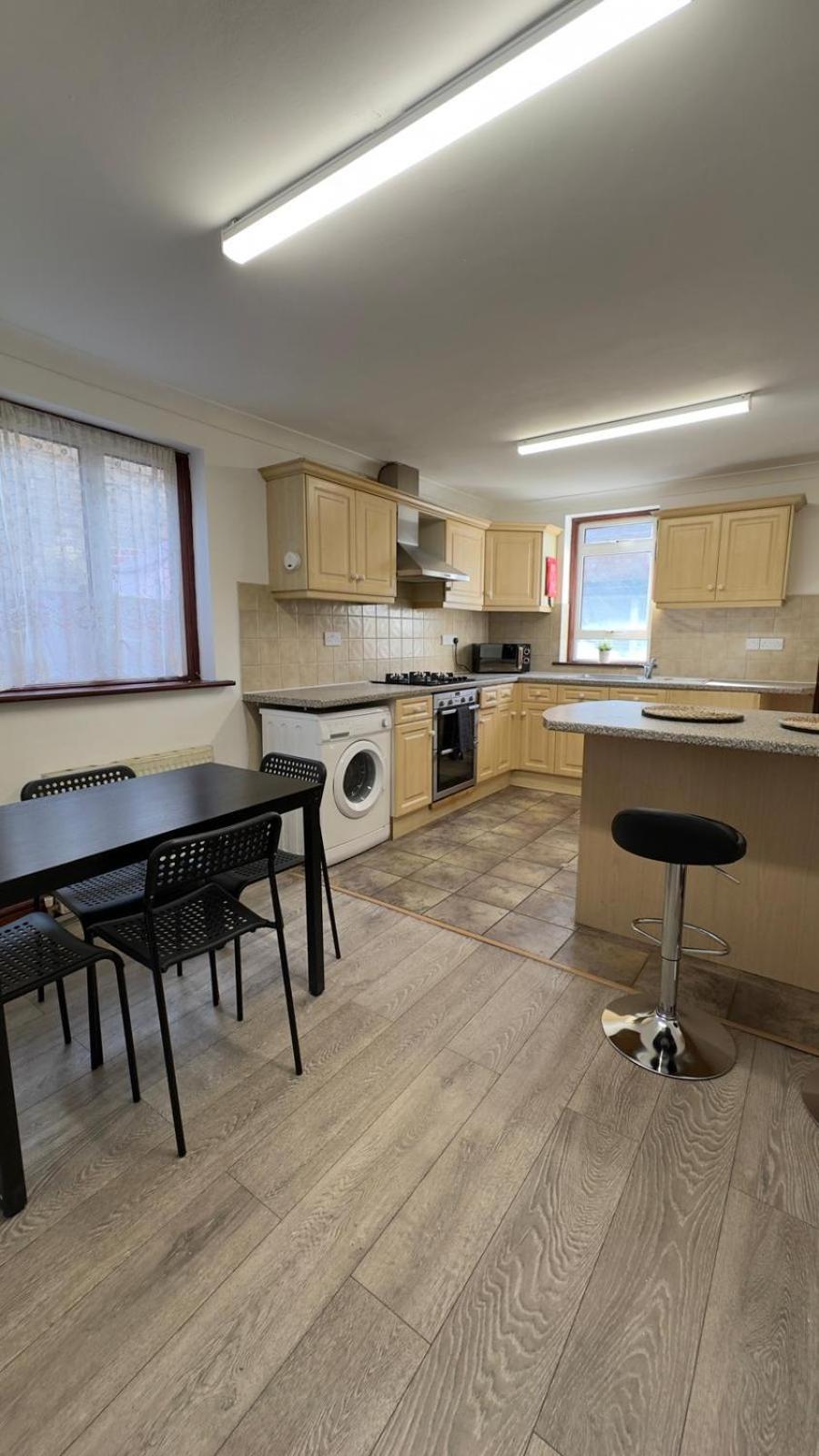 25 Minutes To Central London Rooms 35 エクステリア 写真