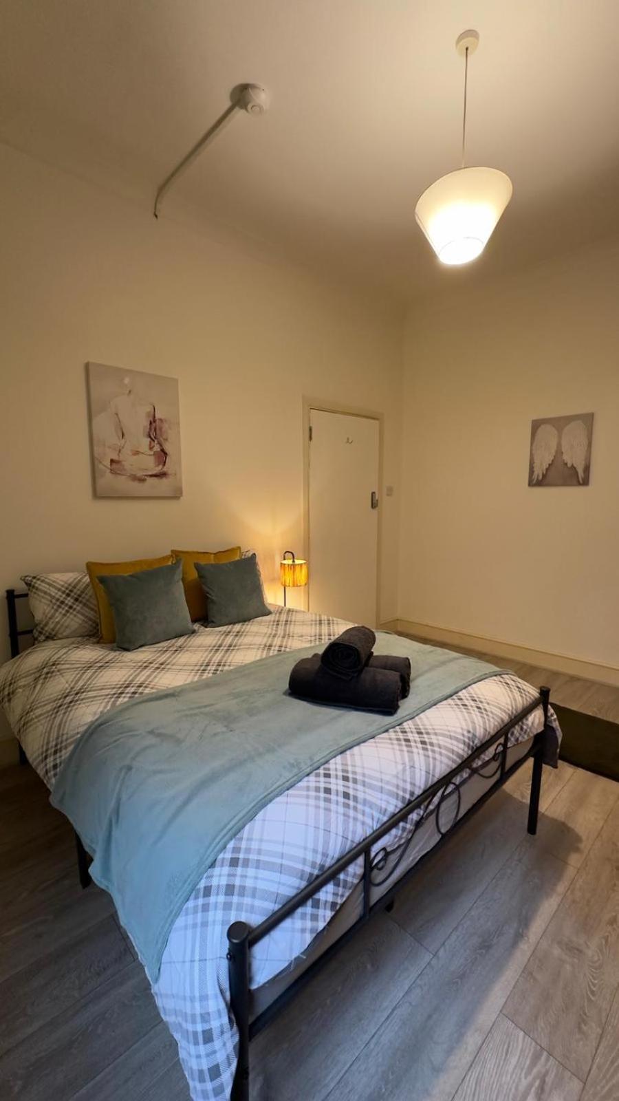 25 Minutes To Central London Rooms 35 部屋 写真
