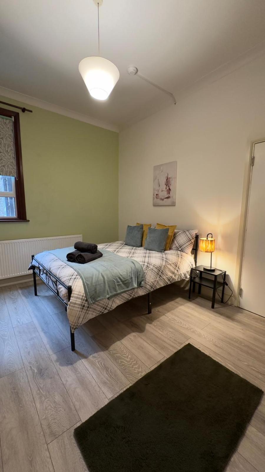 25 Minutes To Central London Rooms 35 部屋 写真